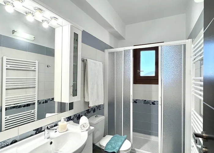 Vassilis Fiscardo Kefalonia * Katsaráta